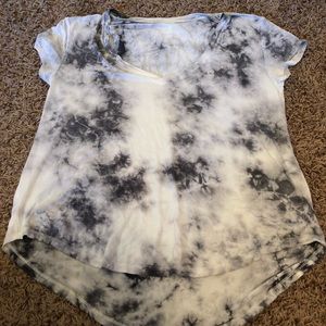 AE Favorite T Tie Dye V Neck Shirt